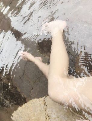 变成黑皮辣妹后